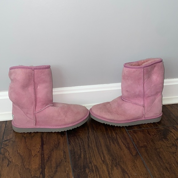 UGG Shoes - Pink Ugg boots